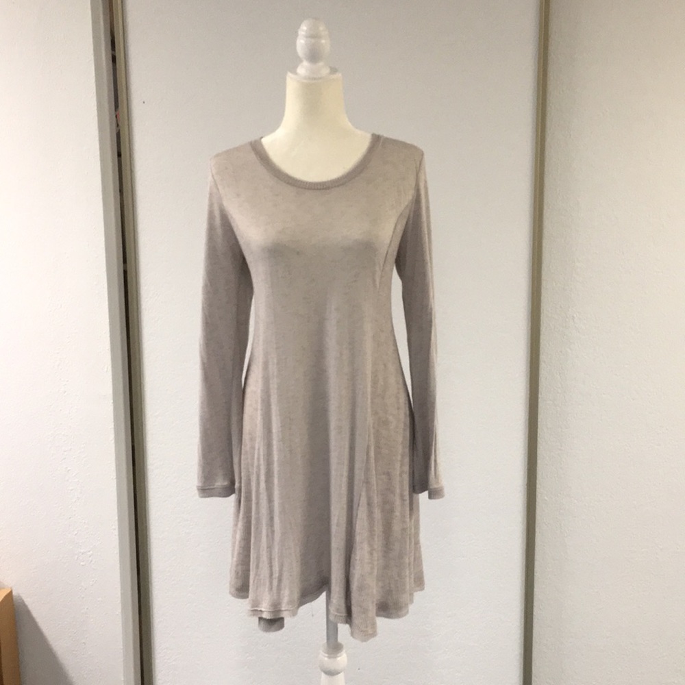 Long sleeve lightweight tunic
